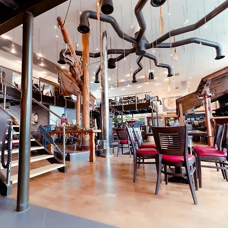 Penzion Restaurant Und Alberthafen Drážďany