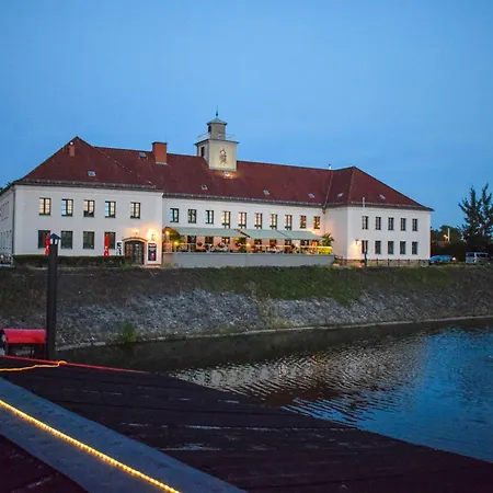 Restaurant Und Alberthafen * Drážďany