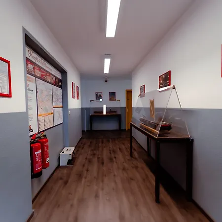 Restaurant Und Alberthafen Konukevi 3*