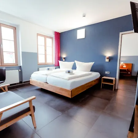 Restaurant Und Alberthafen 3*