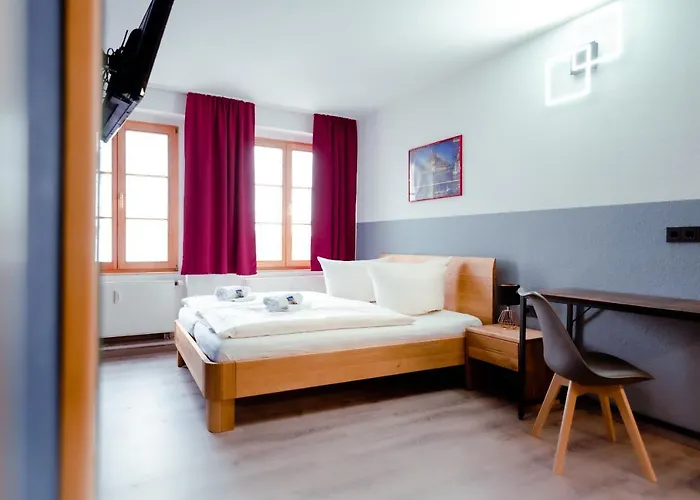 Πανσιόν Restaurant Und Alberthafen 3*