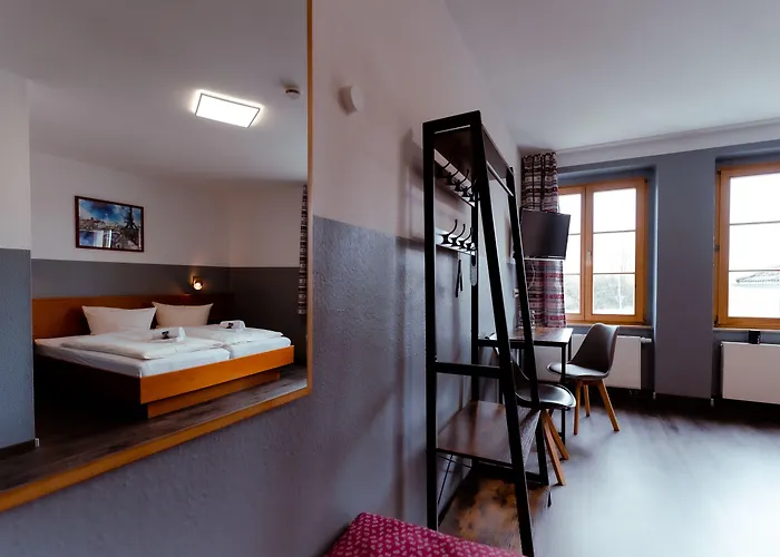 Πανσιόν Restaurant Und Alberthafen 3*